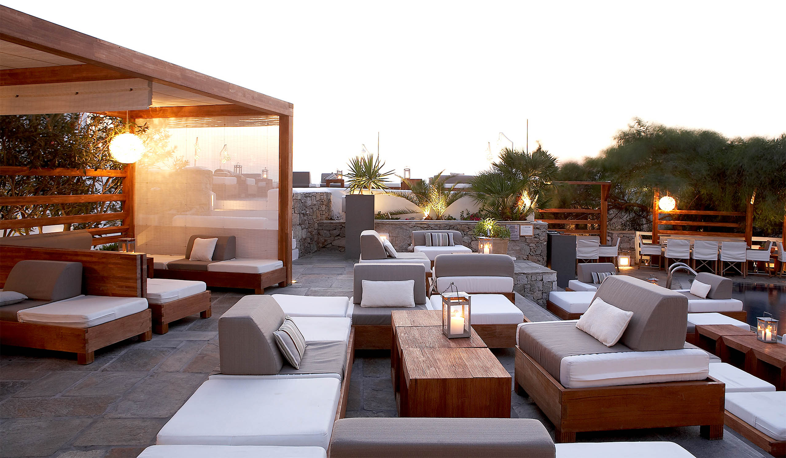 hotels-the belvedere-Pool Lounge